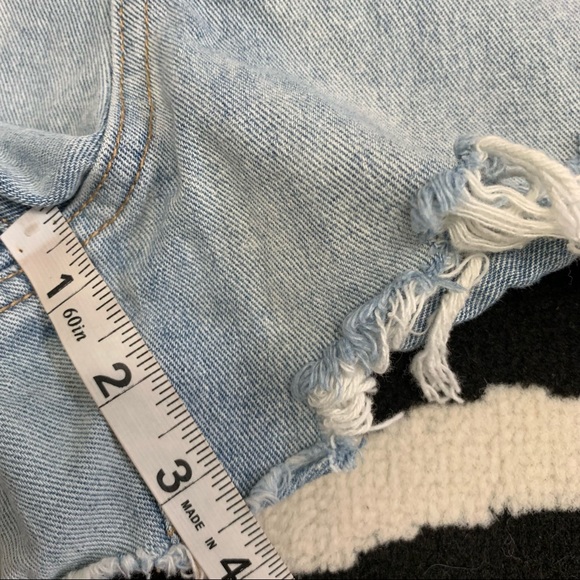 Wild Fable Women's Denim Bib Short Overalls Distressed Shortalls Size Medium - Picture 7 of 7